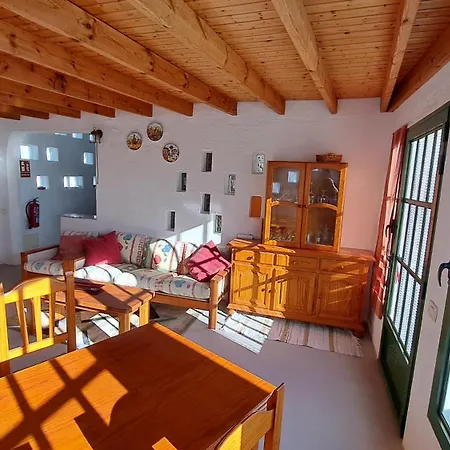 Apartamento Captivating 2-bedroom House 'pajar' Vistamar *